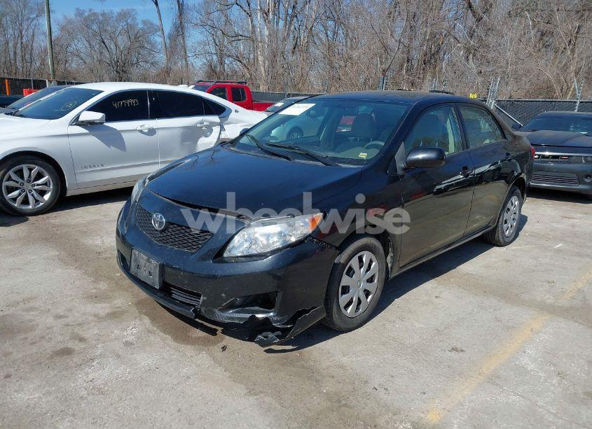 Photo 2 of 2010 Toyota Corolla LE (VIN 1NXBU4EE0AZ190817)