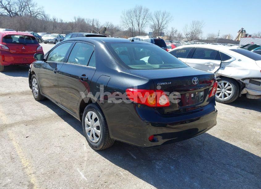 Photo 3 of 2010 Toyota Corolla LE (VIN 1NXBU4EE0AZ190817)