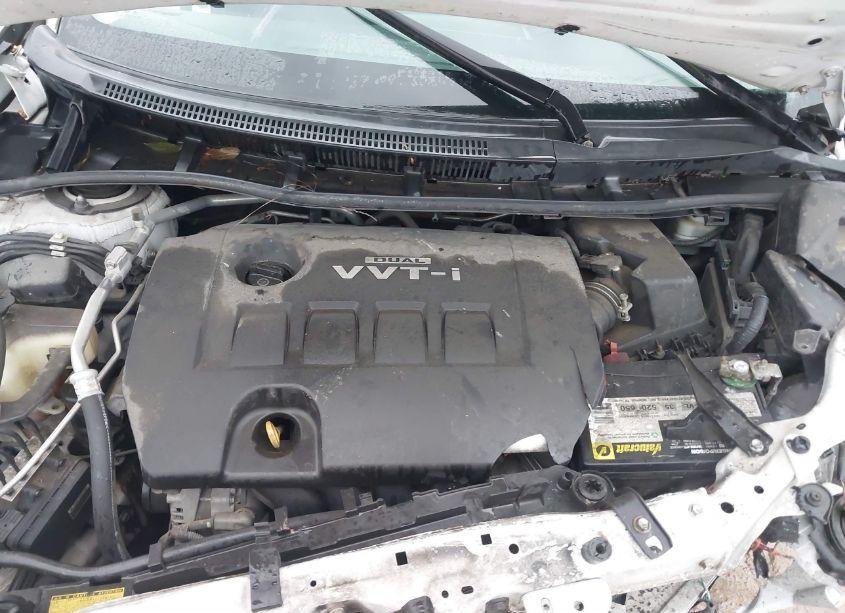 Photo 10 of 2010 Toyota Corolla S (VIN 1NXBU4EE0AZ232838)