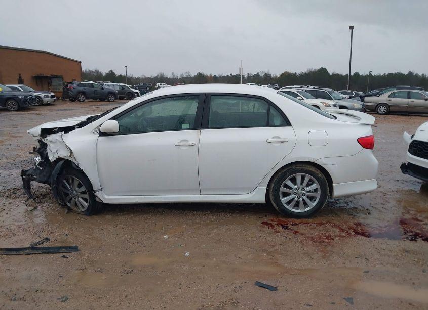 Photo 15 of 2010 Toyota Corolla S (VIN 1NXBU4EE0AZ232838)