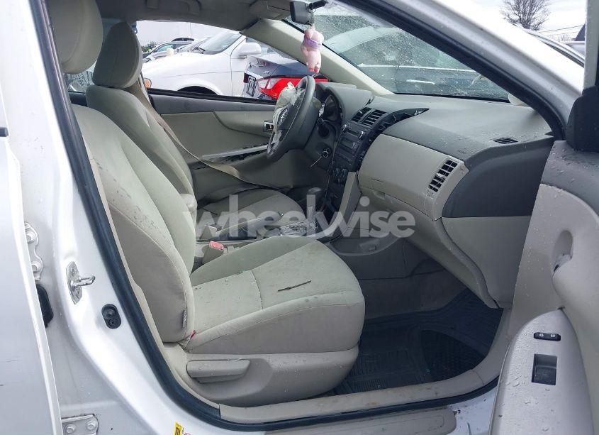 Photo 5 of 2010 Toyota Corolla LE (VIN 1NXBU4EE0AZ241734)