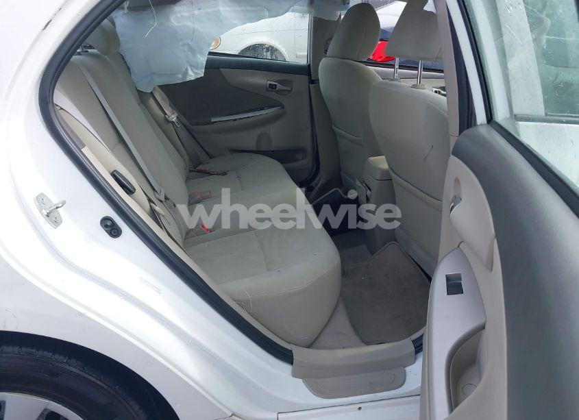 Photo 8 of 2010 Toyota Corolla LE (VIN 1NXBU4EE0AZ241734)