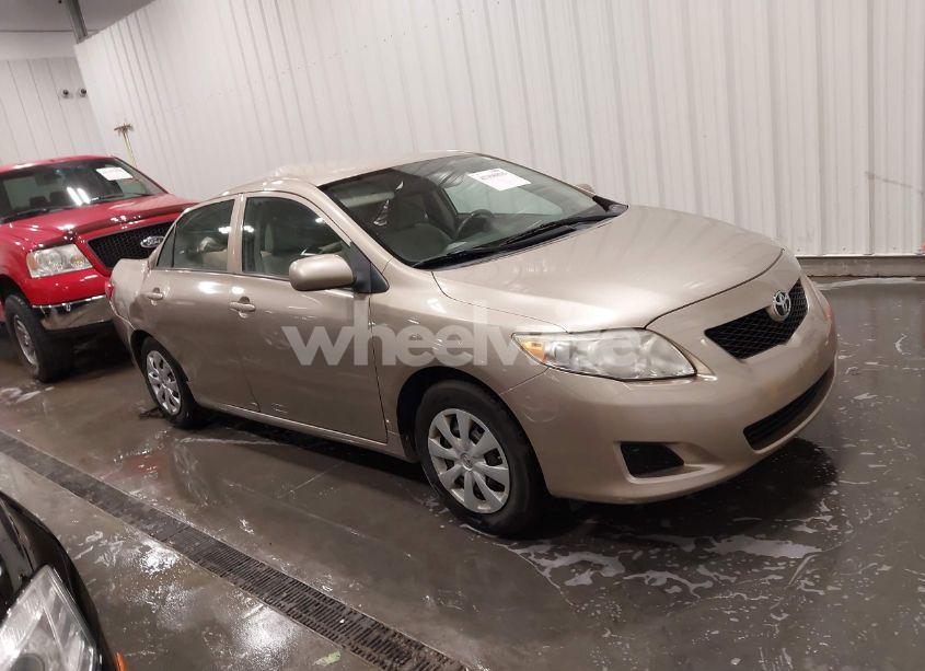 2010 Toyota Corolla LE (VIN 1NXBU4EE0AZ271333) main photo