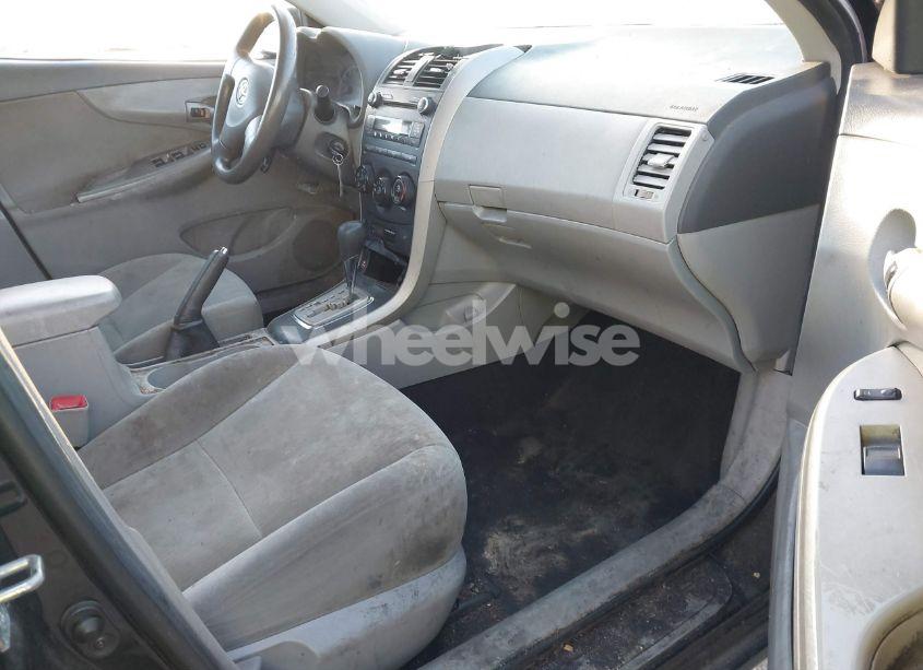 Photo 5 of 2010 Toyota Corolla LE (VIN 1NXBU4EE0AZ297172)