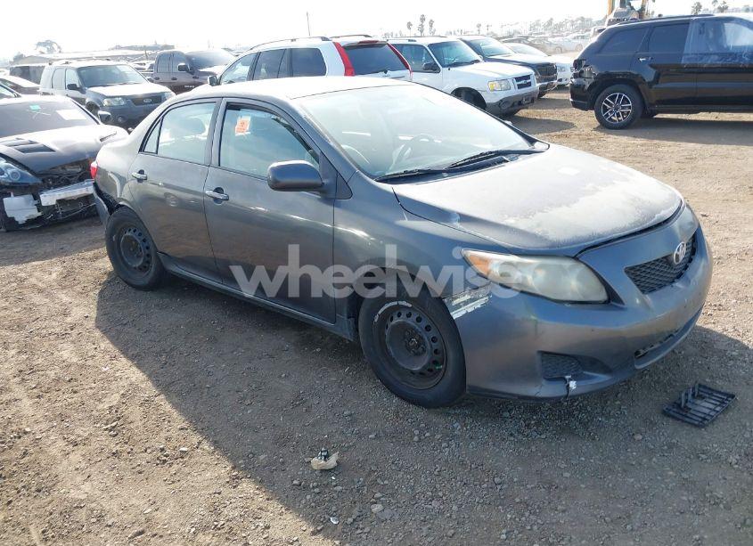 2010 Toyota Corolla LE (VIN 1NXBU4EE0AZ302418) main photo