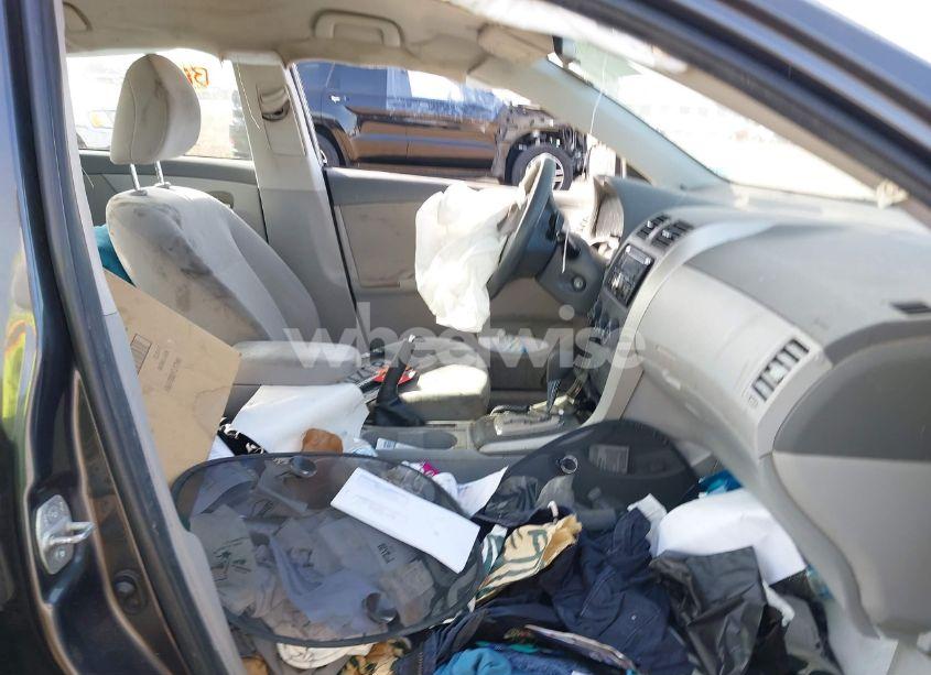 Photo 5 of 2010 Toyota Corolla LE (VIN 1NXBU4EE0AZ302418)