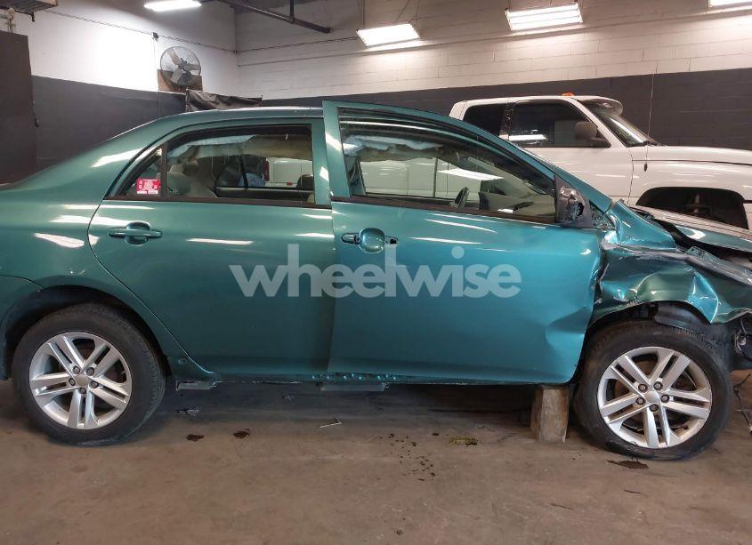 Photo 13 of 2010 Toyota Corolla LE (VIN 1NXBU4EE0AZ330462)