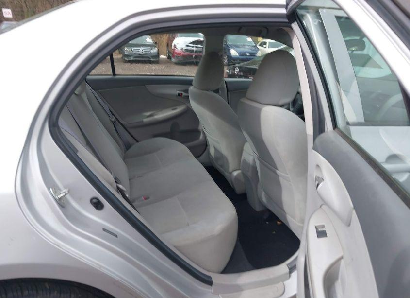 Photo 8 of 2010 Toyota Corolla LE (VIN 1NXBU4EE0AZ357371)