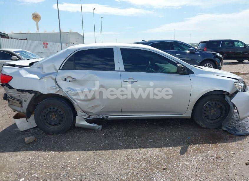 Photo 13 of 2010 Toyota Corolla LE (VIN 1NXBU4EE0AZ382268)