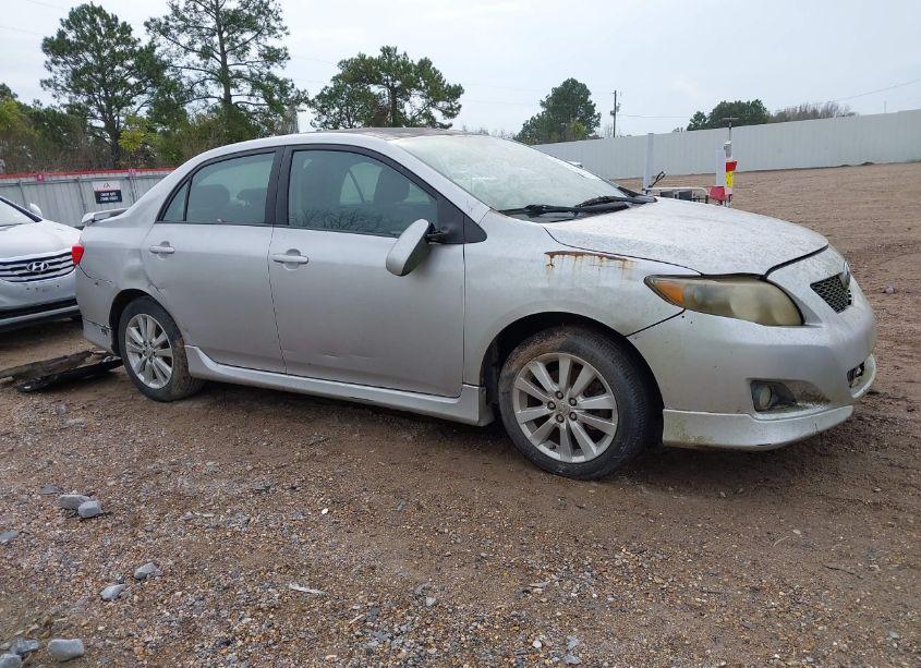 2010 Toyota Corolla S (VIN 1NXBU4EE0AZ384635) main photo