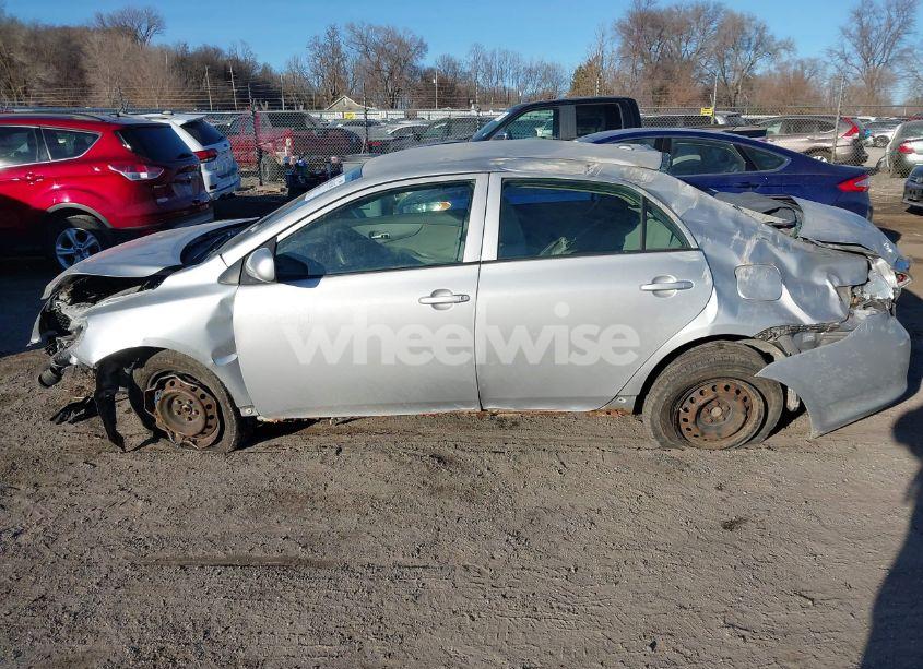 Photo 15 of 2010 Toyota Corolla LE (VIN 1NXBU4EE1AZ168017)