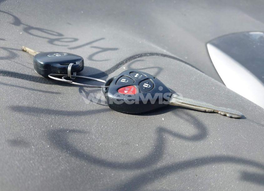 Photo 11 of 2010 Toyota Corolla LE (VIN 1NXBU4EE1AZ187585)