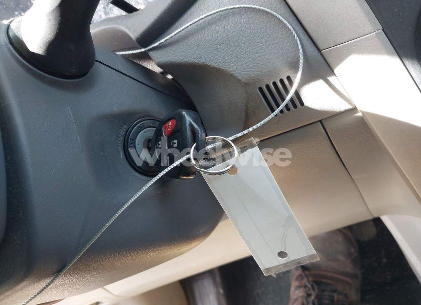 Photo 11 of 2010 Toyota Corolla LE (VIN 1NXBU4EE1AZ187697)