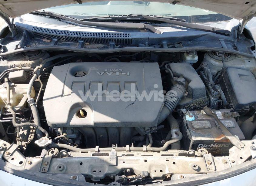 Photo 10 of 2010 Toyota Corolla LE (VIN 1NXBU4EE1AZ192981)