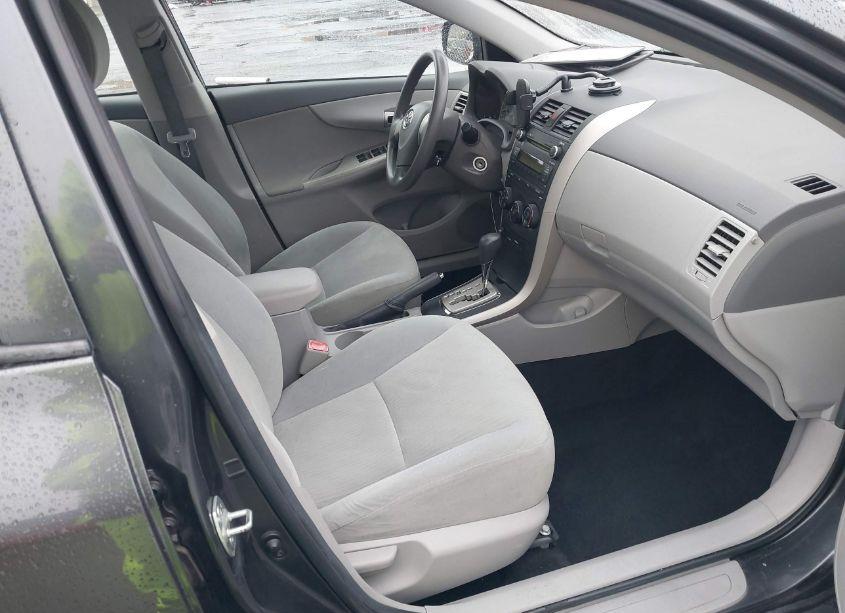 Photo 5 of 2010 Toyota Corolla LE (VIN 1NXBU4EE1AZ212047)