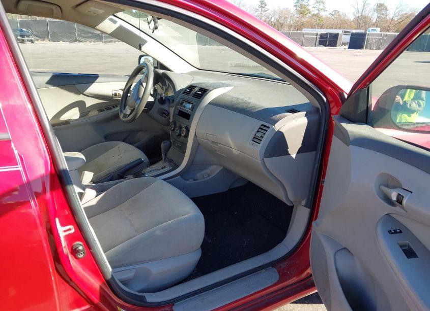 Photo 5 of 2010 Toyota Corolla LE (VIN 1NXBU4EE1AZ223985)