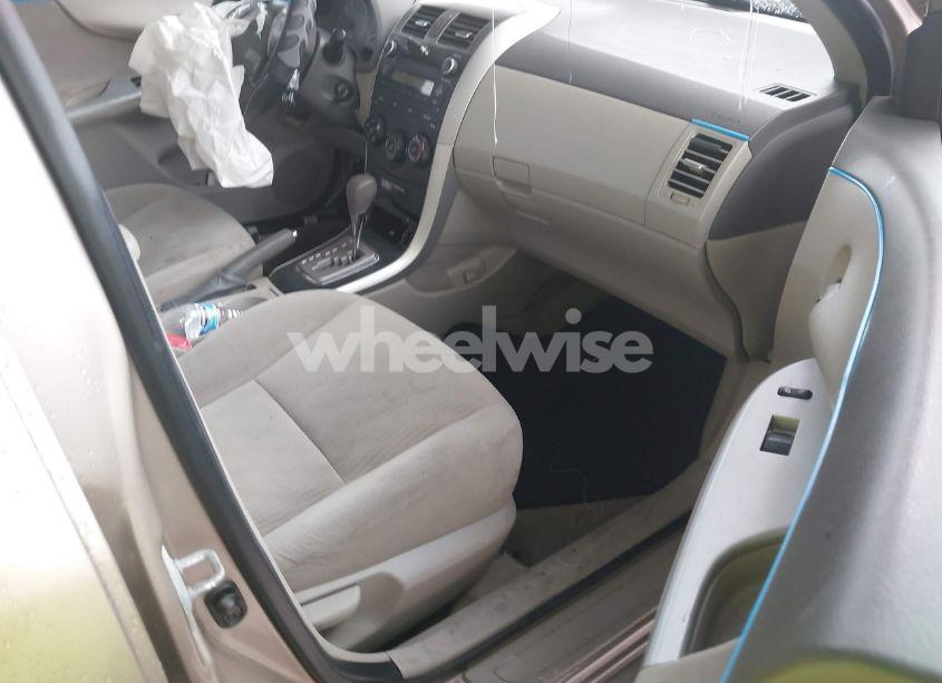 Photo 5 of 2010 Toyota Corolla LE (VIN 1NXBU4EE1AZ236591)