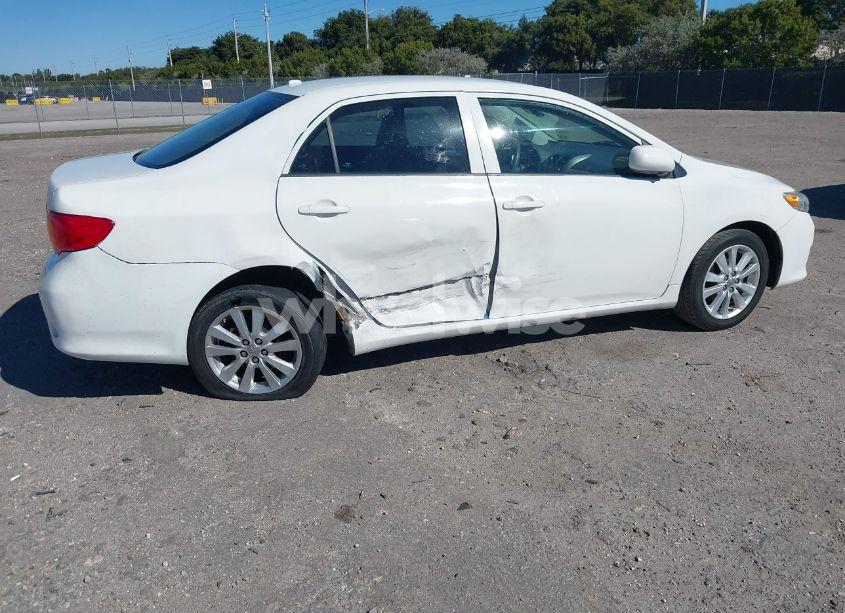 Photo 4 of 2010 Toyota Corolla LE (VIN 1NXBU4EE1AZ240706)