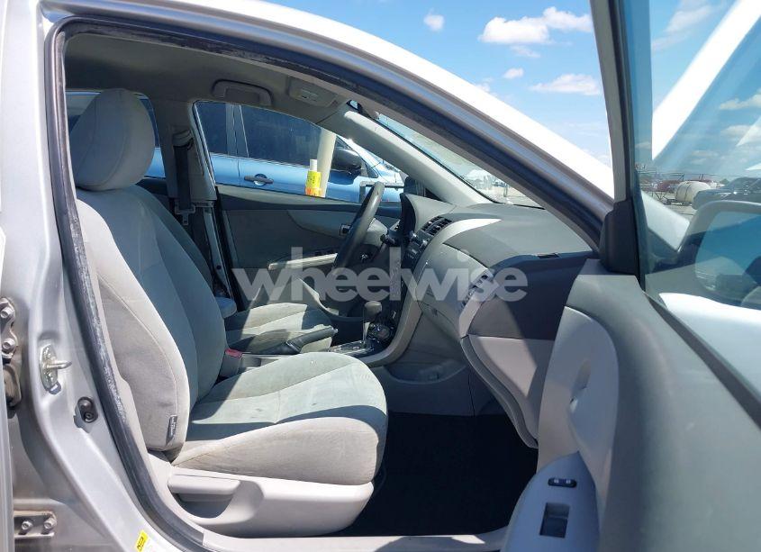 Photo 5 of 2010 Toyota Corolla LE (VIN 1NXBU4EE1AZ243279)