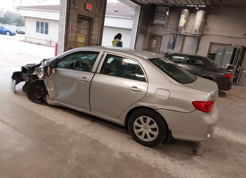 Photo 3 of 2010 Toyota Corolla LE (VIN 1NXBU4EE1AZ282535)