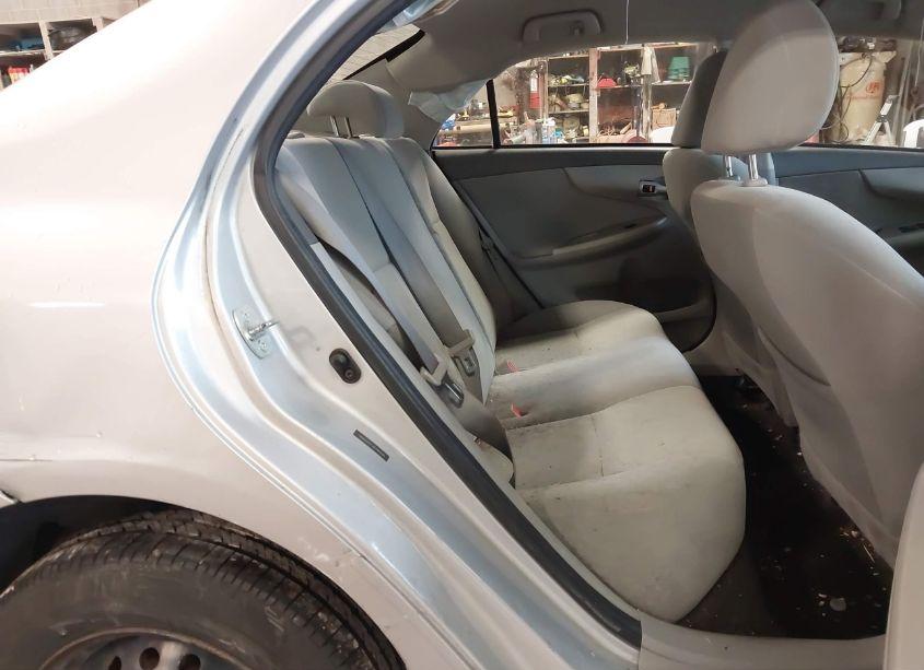 Photo 8 of 2010 Toyota Corolla LE (VIN 1NXBU4EE1AZ282535)