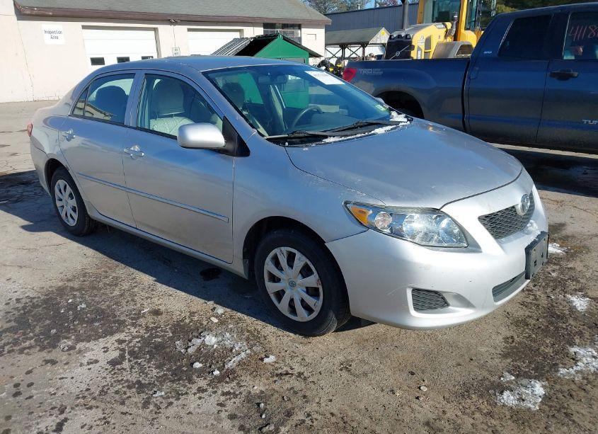 2010 Toyota Corolla LE (VIN 1NXBU4EE1AZ292482) main photo