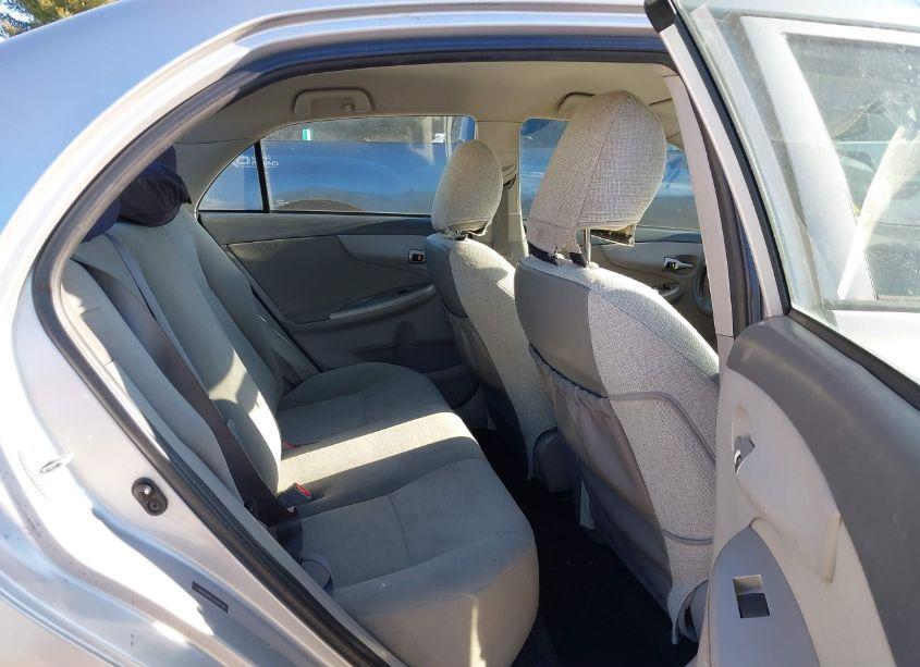 Photo 8 of 2010 Toyota Corolla LE (VIN 1NXBU4EE1AZ292482)