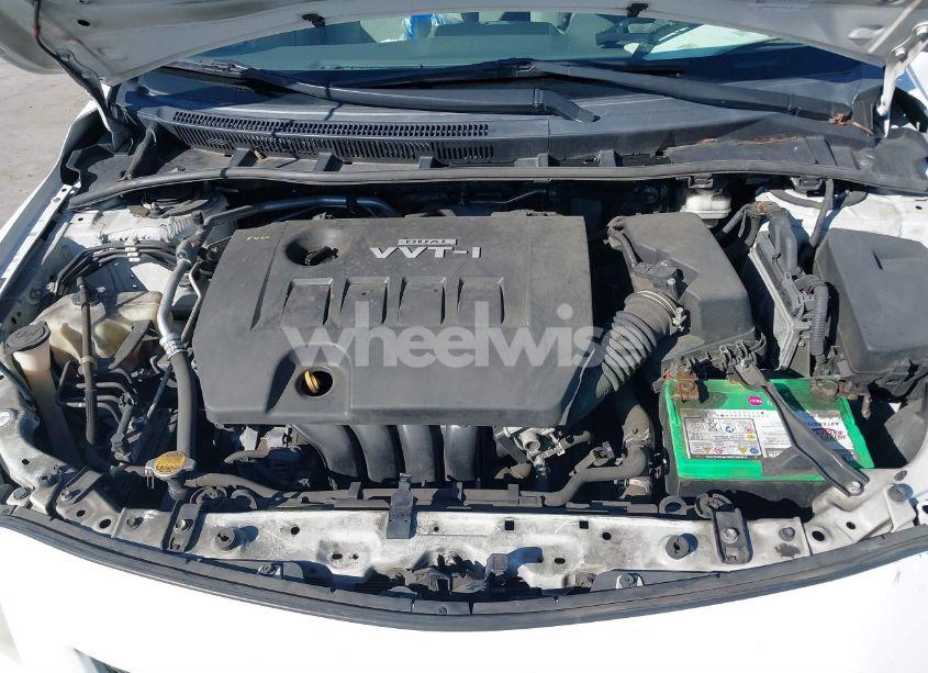 Photo 10 of 2010 Toyota Corolla LE (VIN 1NXBU4EE1AZ297729)