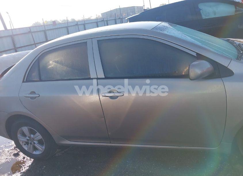 Photo 13 of 2010 Toyota Corolla LE (VIN 1NXBU4EE1AZ299819)