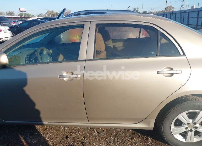 Photo 14 of 2010 Toyota Corolla LE (VIN 1NXBU4EE1AZ299819)