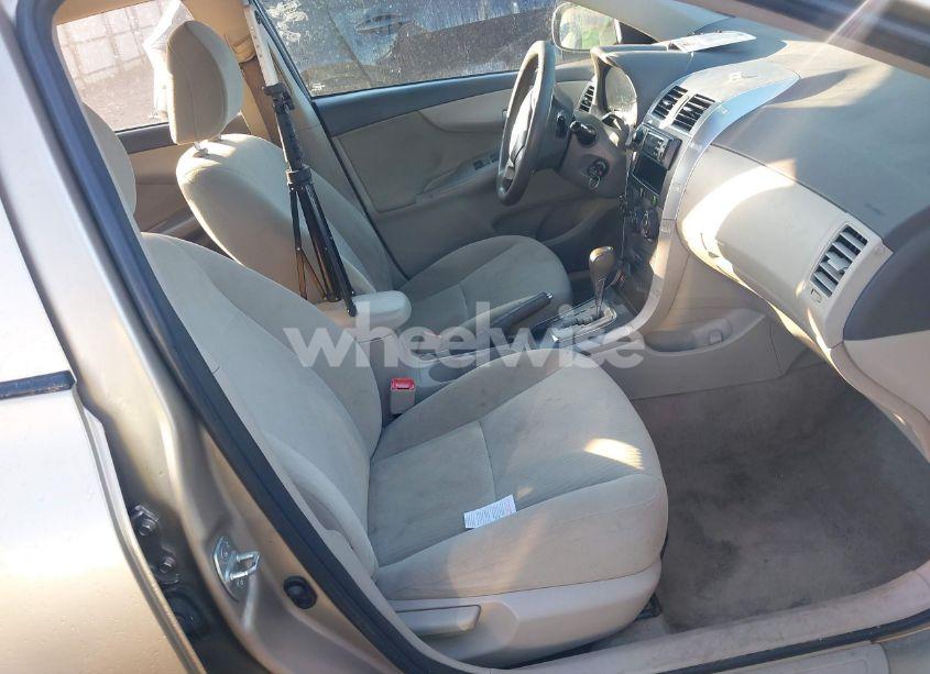 Photo 5 of 2010 Toyota Corolla LE (VIN 1NXBU4EE1AZ299819)