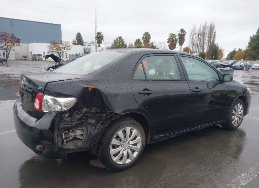 Photo 4 of 2010 Toyota Corolla LE (VIN 1NXBU4EE1AZ307983)