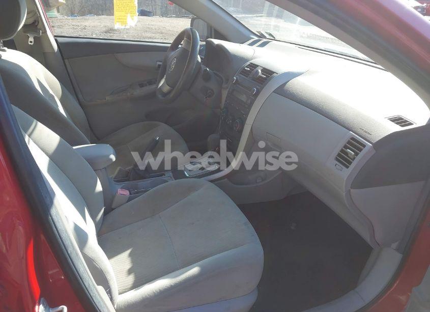 Photo 5 of 2010 Toyota Corolla LE (VIN 1NXBU4EE1AZ313458)