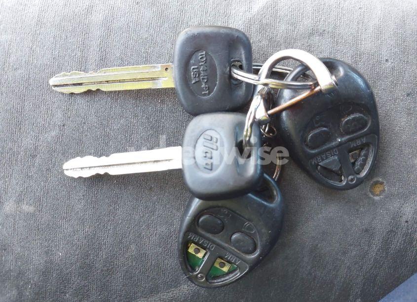 Photo 11 of 2010 Toyota Corolla LE (VIN 1NXBU4EE1AZ319230)