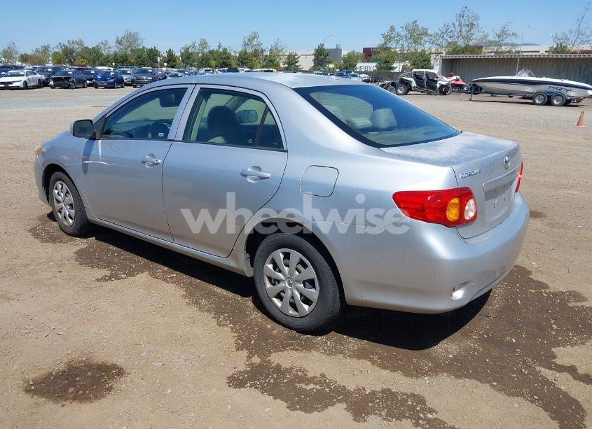 Photo 3 of 2010 Toyota Corolla LE (VIN 1NXBU4EE1AZ319230)