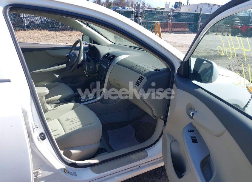 Photo 5 of 2010 Toyota Corolla LE (VIN 1NXBU4EE1AZ329000)