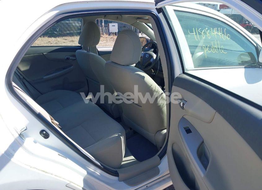 Photo 8 of 2010 Toyota Corolla LE (VIN 1NXBU4EE1AZ329000)