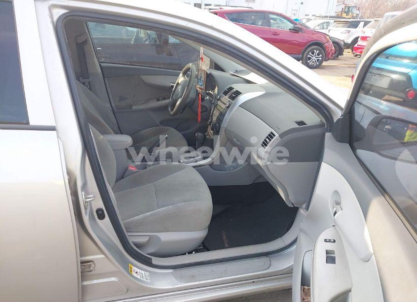 Photo 5 of 2010 Toyota Corolla LE (VIN 1NXBU4EE1AZ329286)