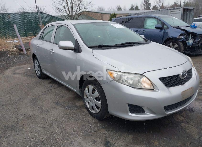 2010 Toyota Corolla LE (VIN 1NXBU4EE1AZ383932) main photo