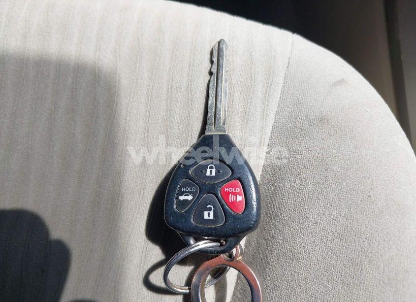 Photo 11 of 2010 Toyota Corolla LE (VIN 1NXBU4EE2AZ165885)