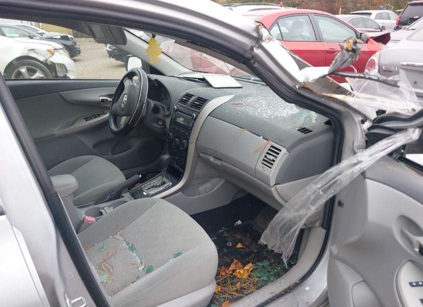 Photo 5 of 2010 Toyota Corolla LE (VIN 1NXBU4EE2AZ177969)