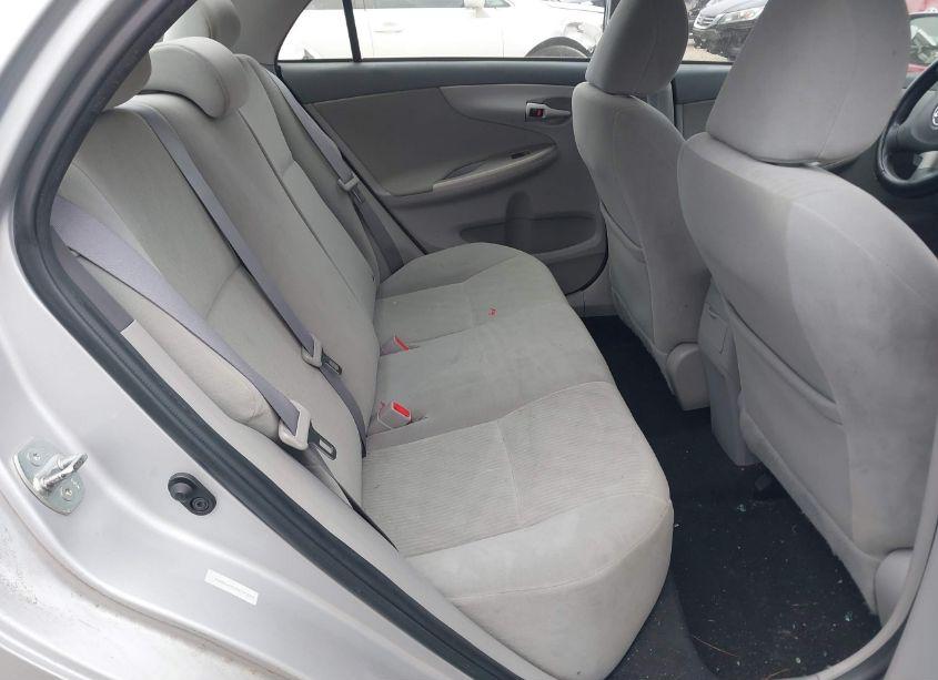 Photo 8 of 2010 Toyota Corolla LE (VIN 1NXBU4EE2AZ177969)