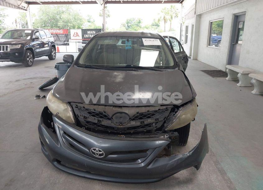Photo 13 of 2010 Toyota Corolla LE (VIN 1NXBU4EE2AZ218455)