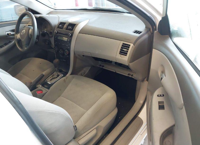 Photo 5 of 2010 Toyota Corolla LE (VIN 1NXBU4EE2AZ251987)