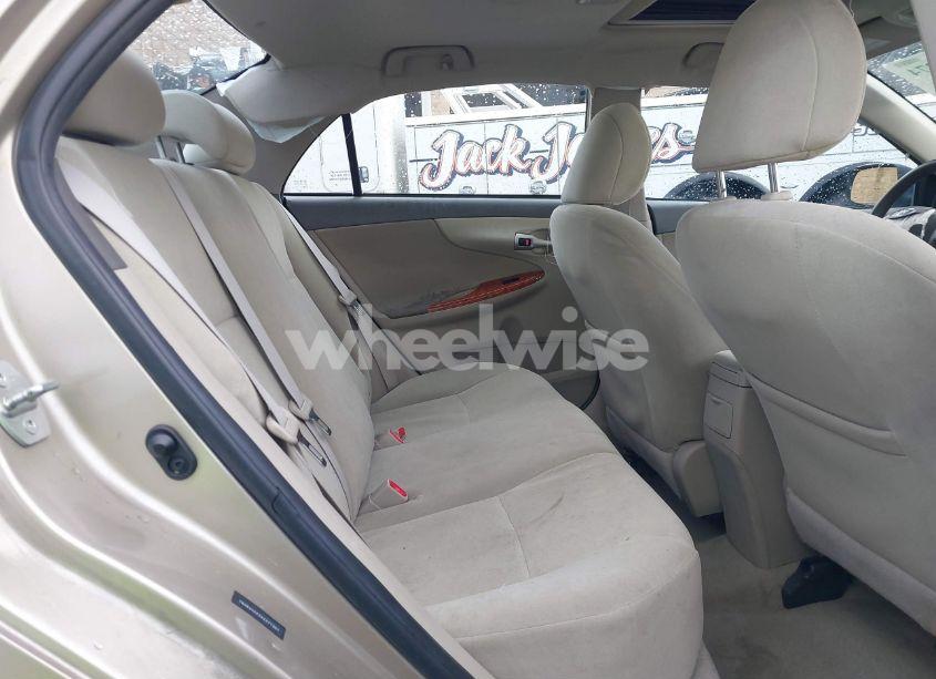 Photo 8 of 2010 Toyota Corolla XLE (VIN 1NXBU4EE2AZ271351)