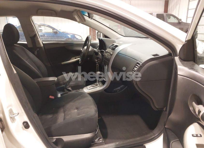 Photo 5 of 2010 Toyota Corolla S (VIN 1NXBU4EE2AZ272564)