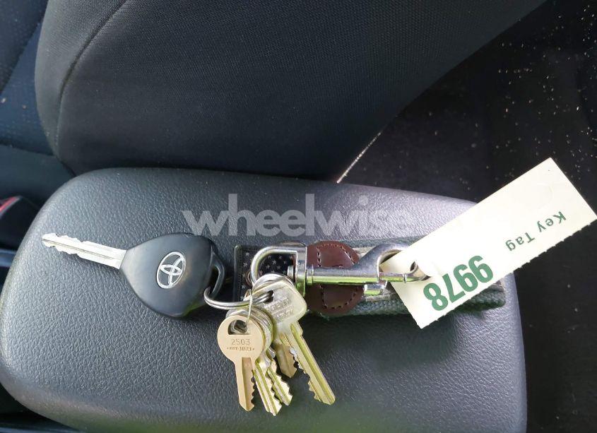 Photo 11 of 2010 Toyota Corolla S (VIN 1NXBU4EE2AZ301464)