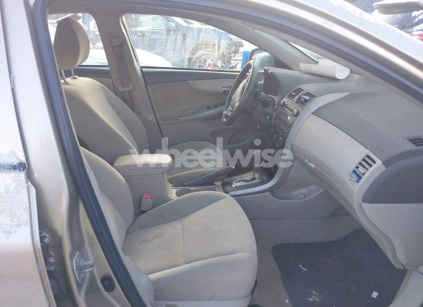 Photo 5 of 2010 Toyota Corolla LE (VIN 1NXBU4EE2AZ307796)