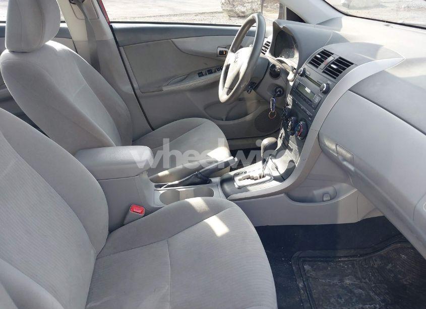 Photo 5 of 2010 Toyota Corolla LE (VIN 1NXBU4EE2AZ310908)