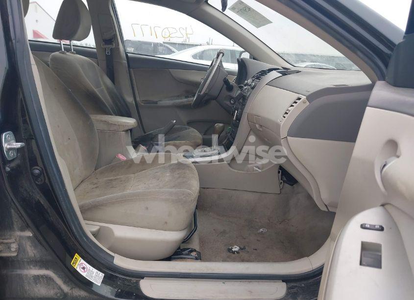 Photo 5 of 2010 Toyota Corolla LE (VIN 1NXBU4EE2AZ317521)